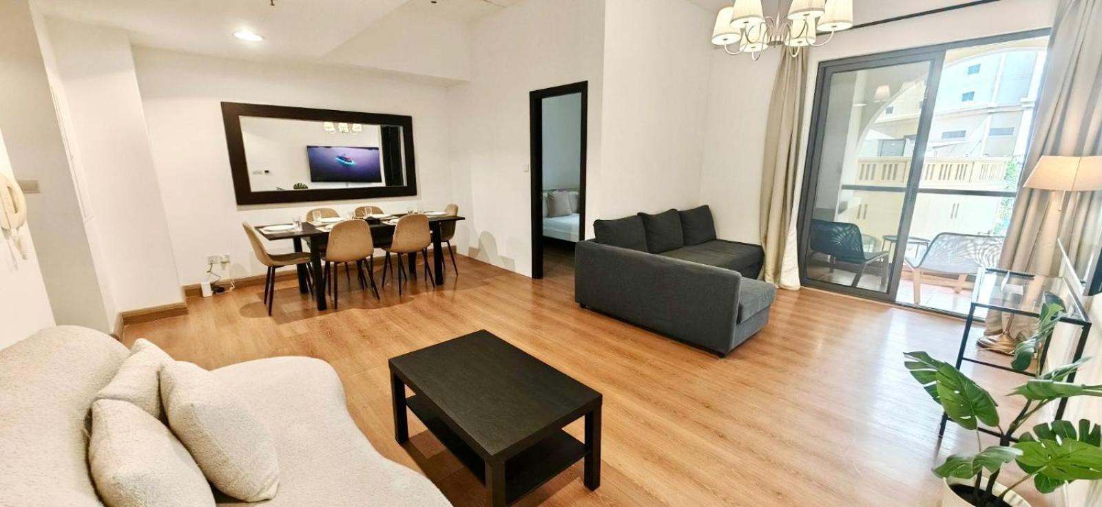 Beautiful 2Br & 4Br Apartments On Jbr Beach, Walking Distance To Bluewaters Island - By Sunkissed Holiday Homes Dubai Eksteriør billede